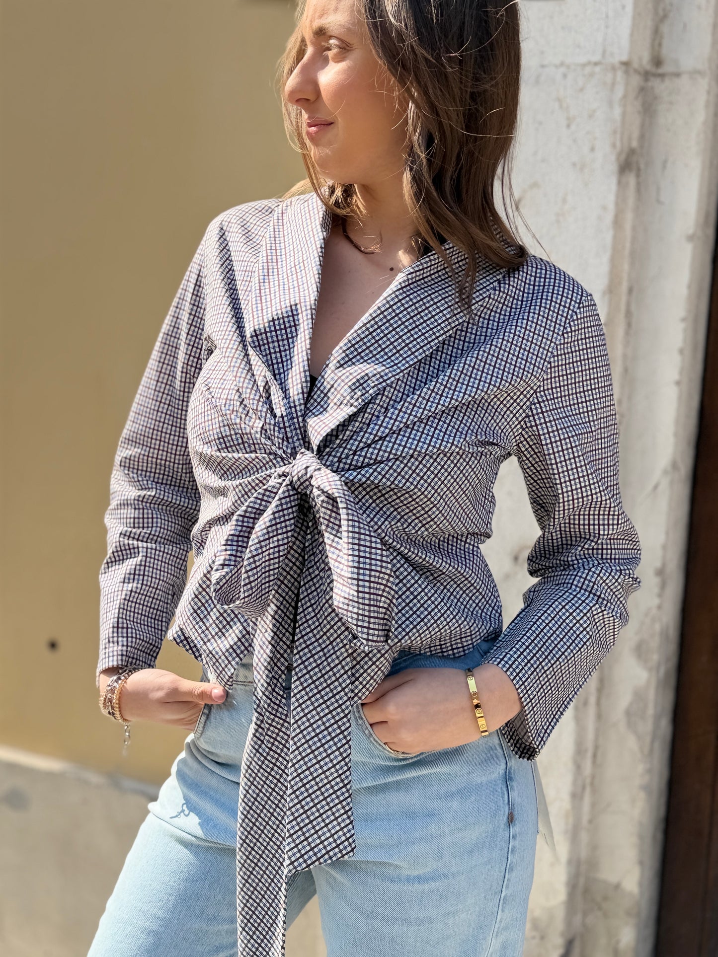 Camicia a quadretti con fiocco