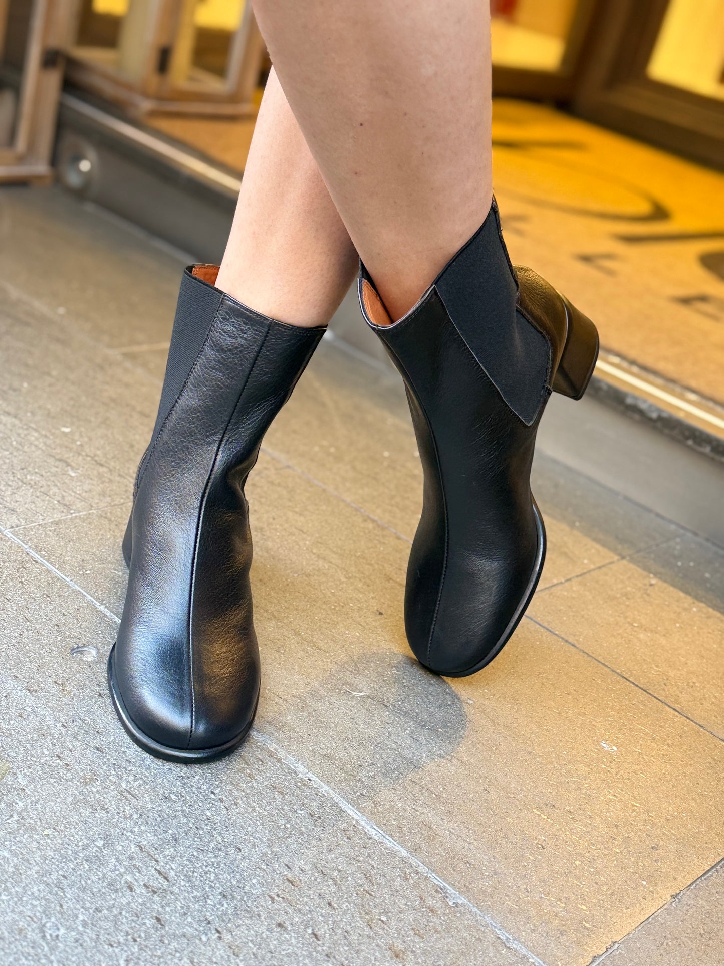 Angel Alarcon Tronchetto YTELAS nero