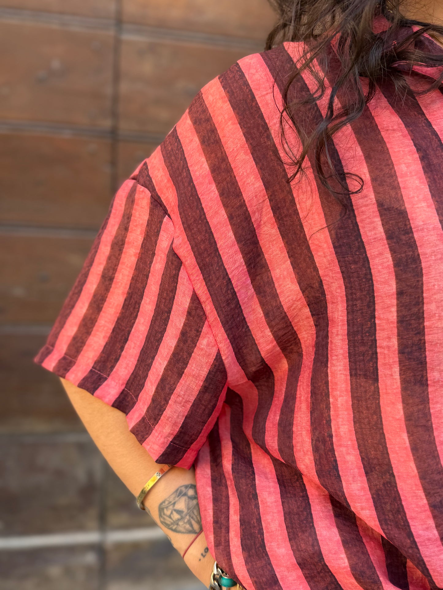 Tensione in Camicia a righe alla coreana