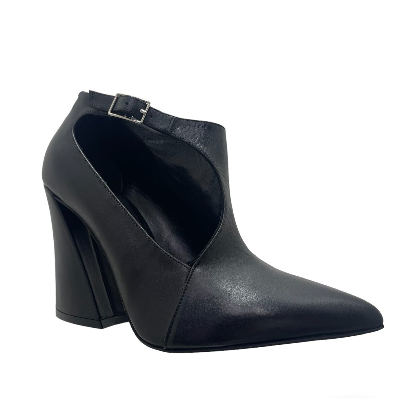 Albano scavigliato triangle