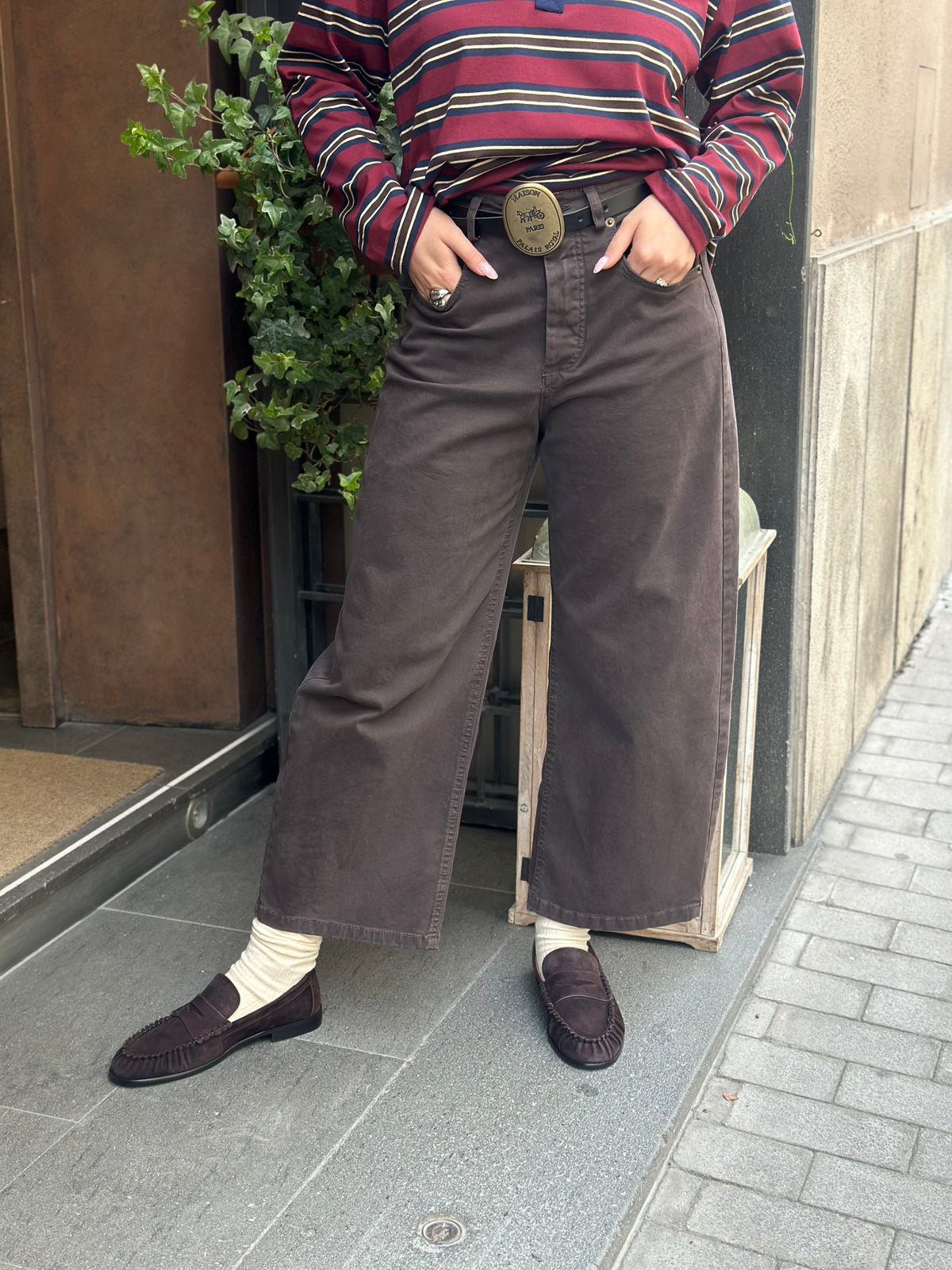 Tensione in Pantalone moro con cinta