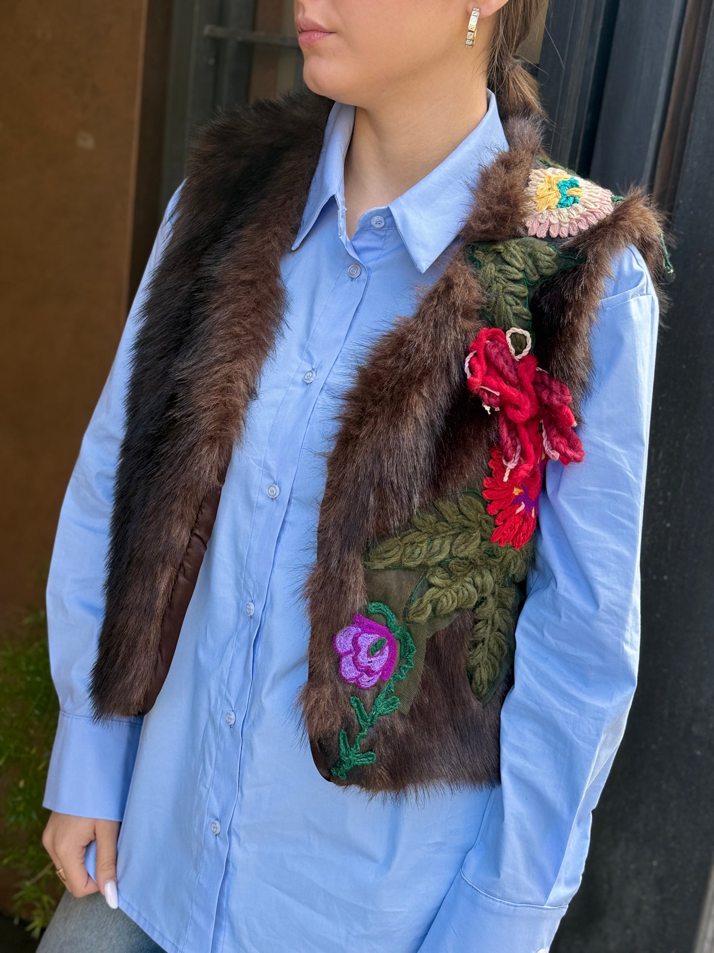 Tensione In Gilet ecopelliccia con ricami