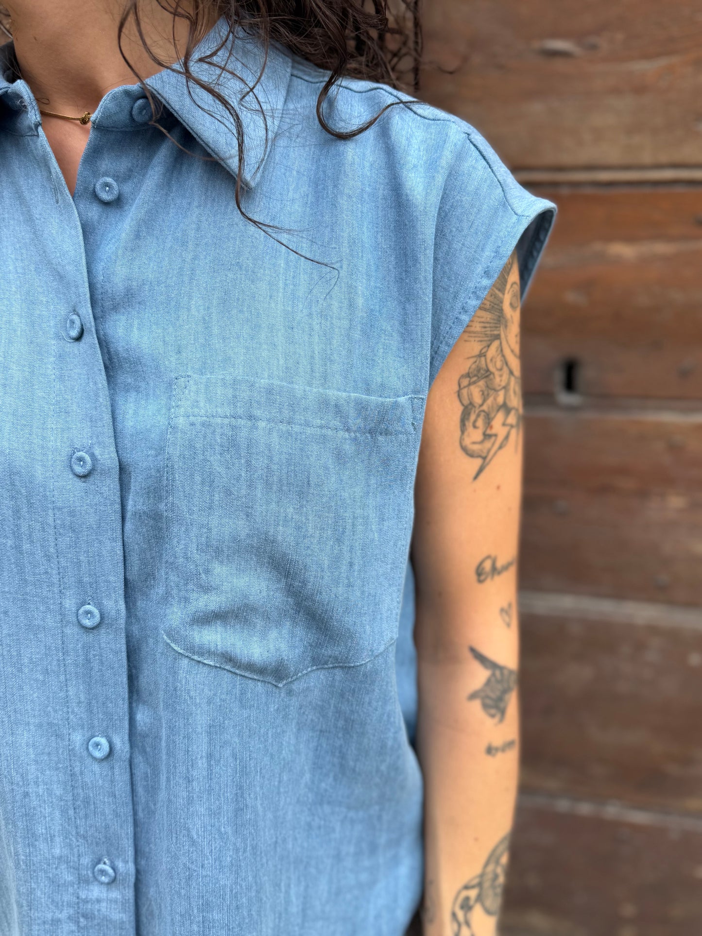 Tensione in Camicia smanicata in chambray