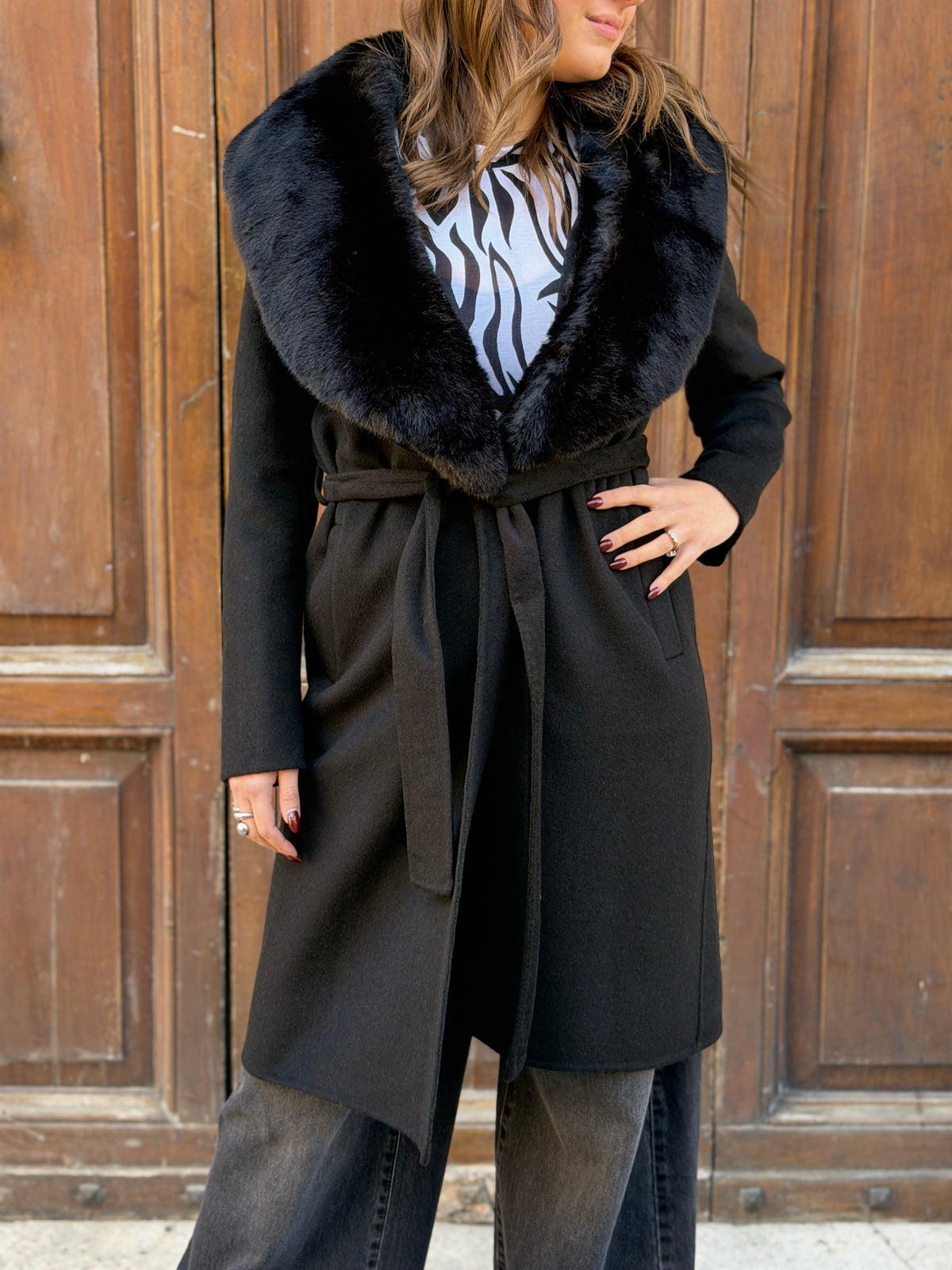 Silence Limited Saint Moritz Coat BLACK