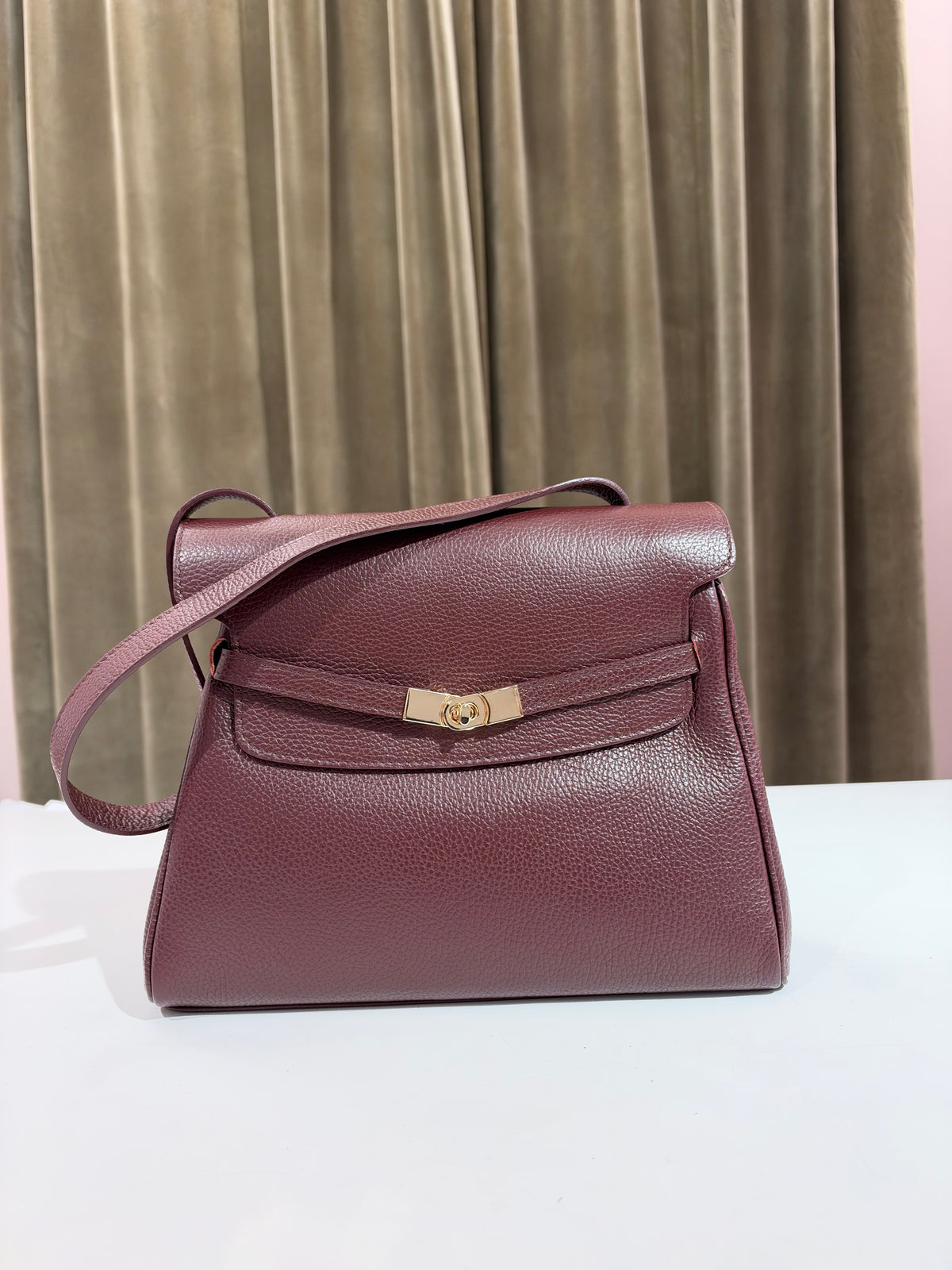 Borsa a spalla in pelle martellata VINO/VERDE