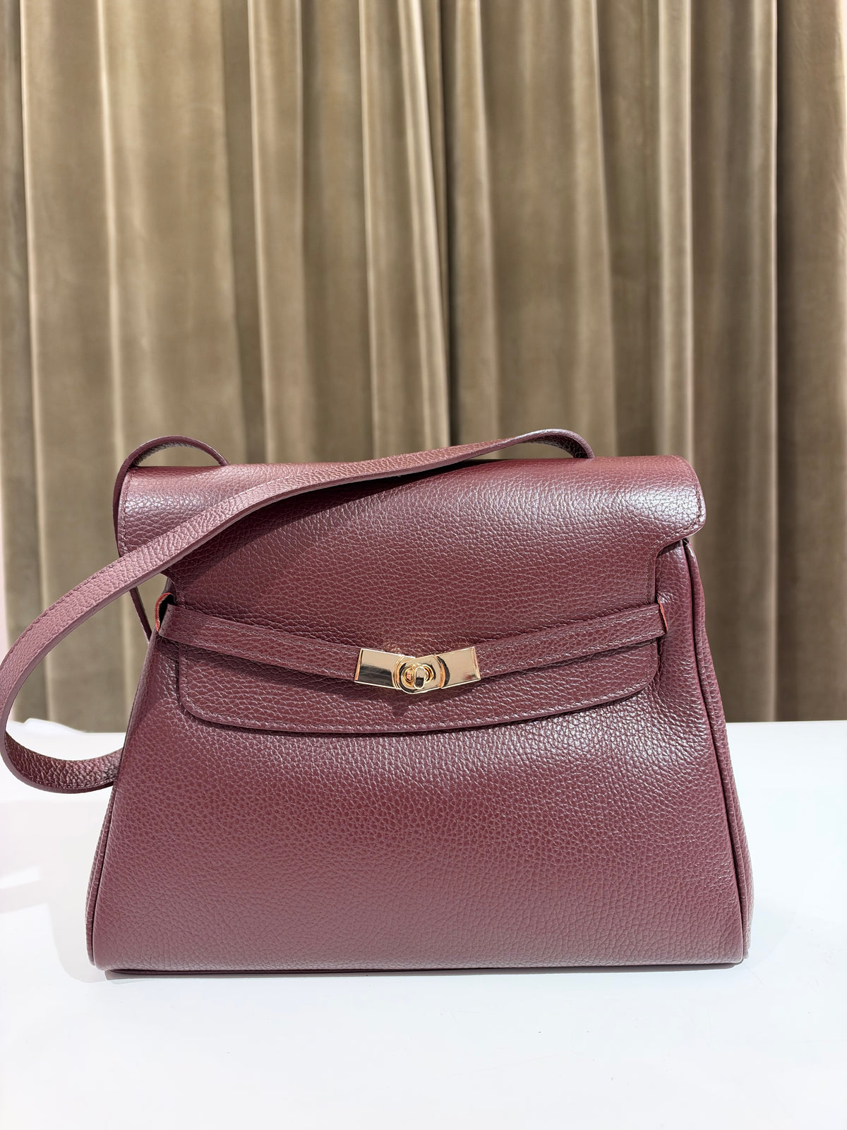 Borsa a spalla in pelle martellata VINO/VERDE