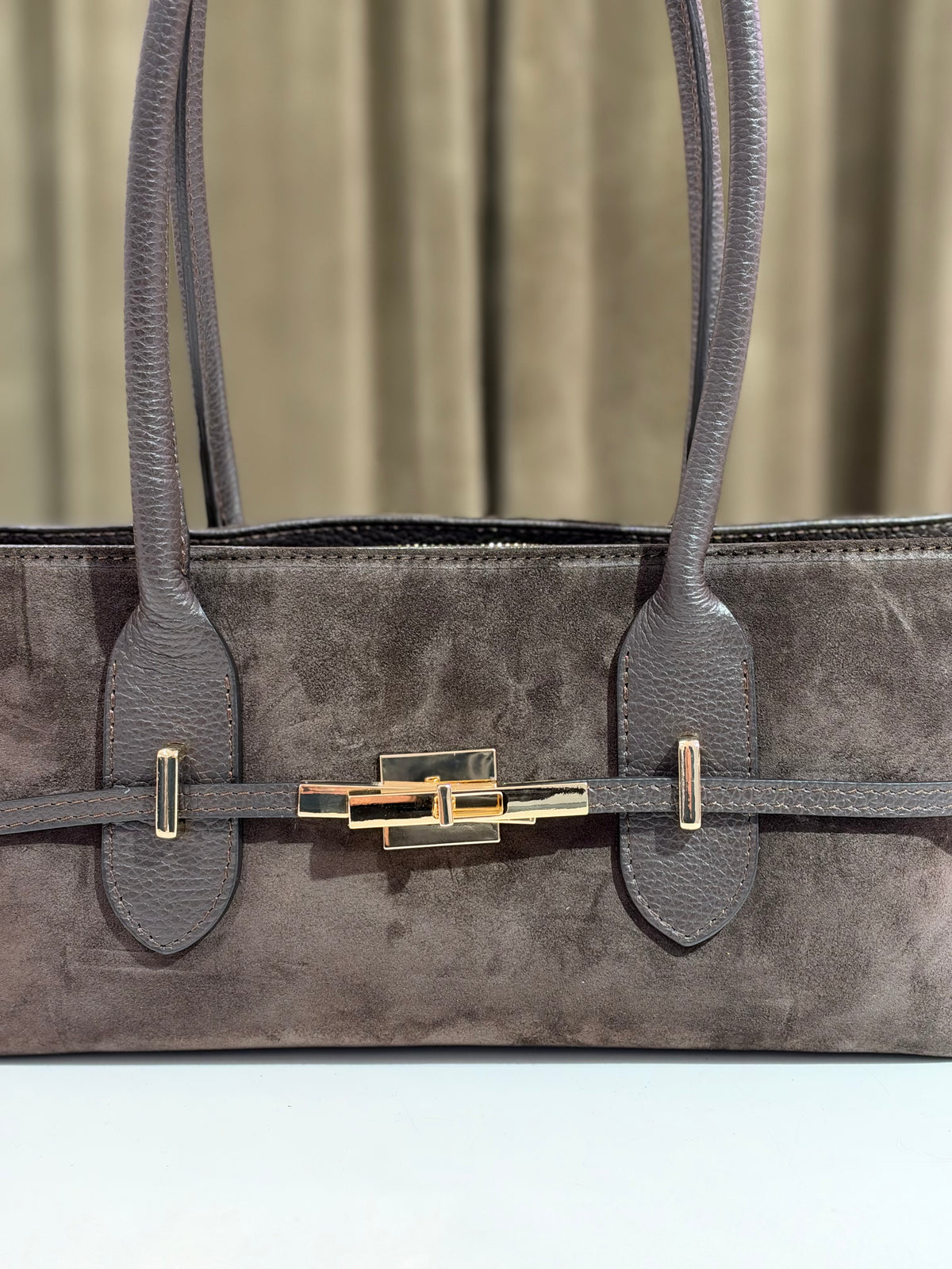 Borsa a spalla in camoscio e pelle PRUGNA e MORO