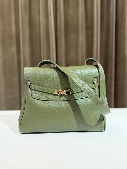 Borsa a spalla in pelle martellata VINO/VERDE